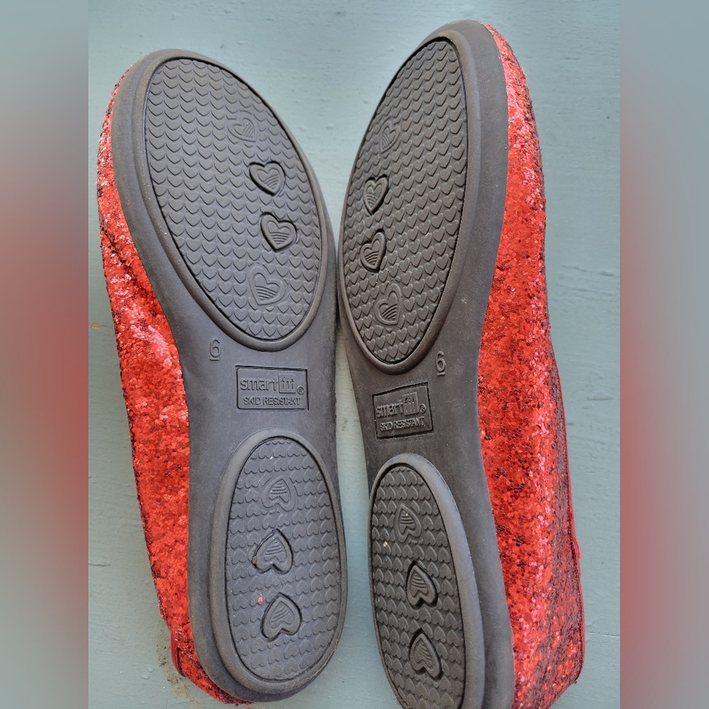 Red Ruby's Slippers - Picture 2 of 3